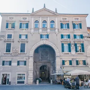 Guest house Domus Nova Palace - Italian Homing **