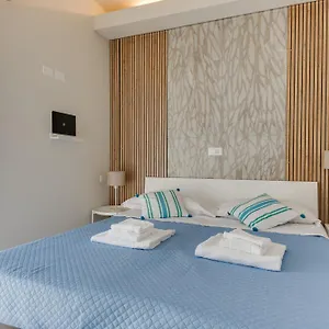 https://hotel-villa-madana.riccione-hotels.org