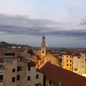 Appartement Bellavista Con Parking Privato, A Un Passo Dal Teatro Ariston
