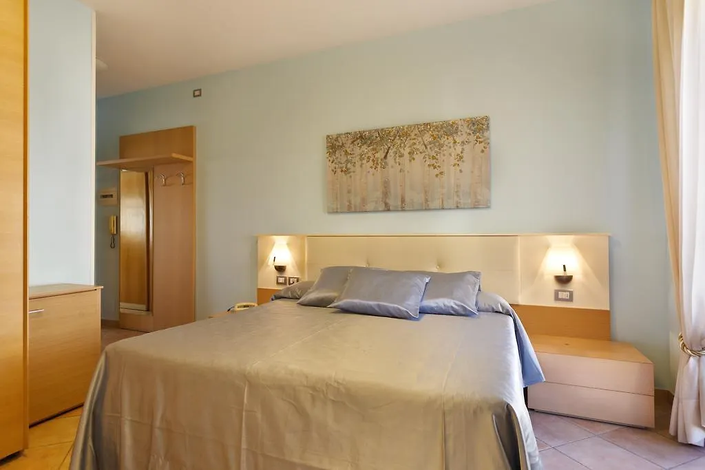 Residence Dei Due Porti Σαν Ρέμο 3*, Σαν Ρέμο
