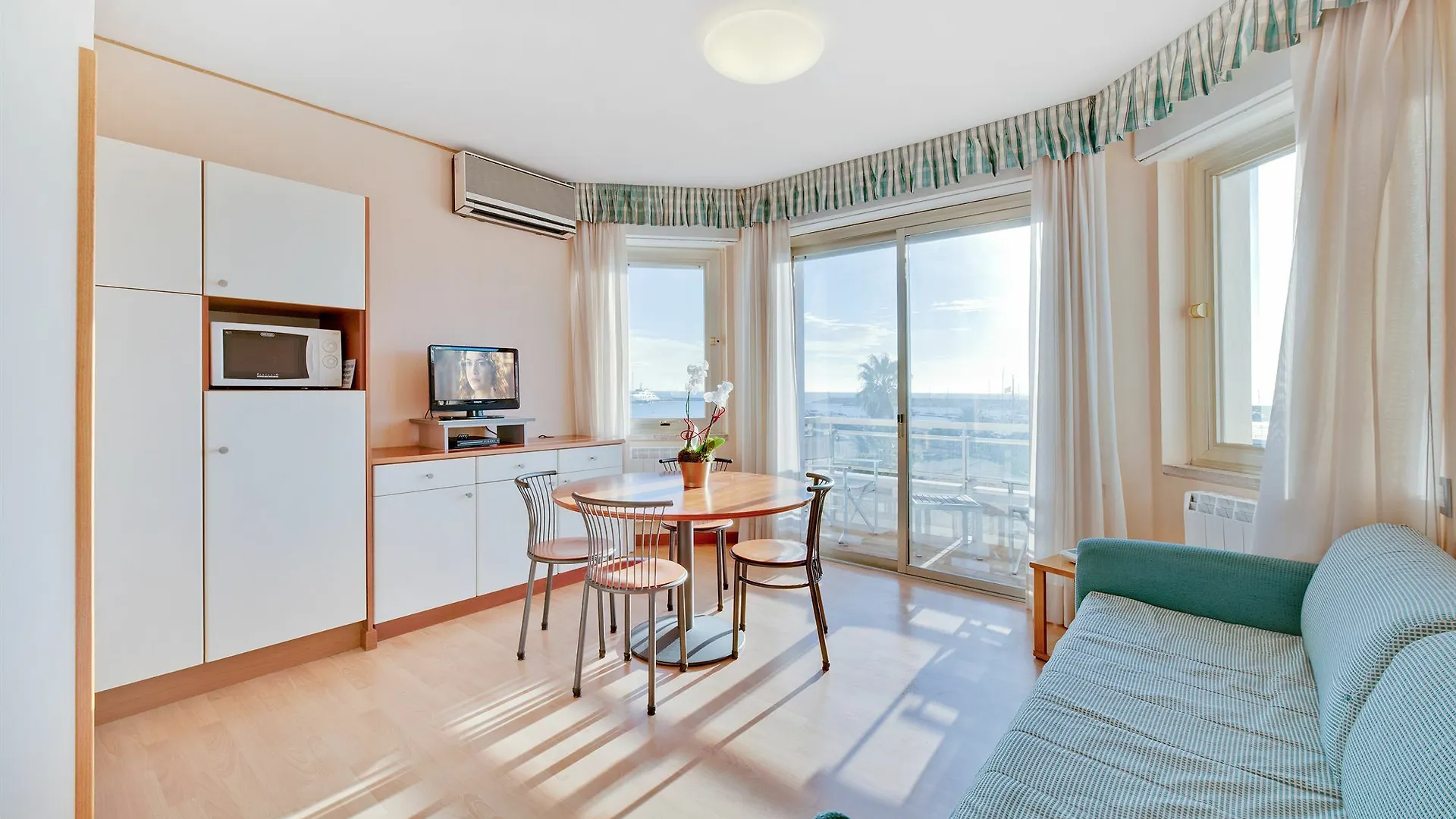 Residence Dei Due Porti Σαν Ρέμο Ξενοδοχείο με διαμερίσματα Σαν Ρέμο